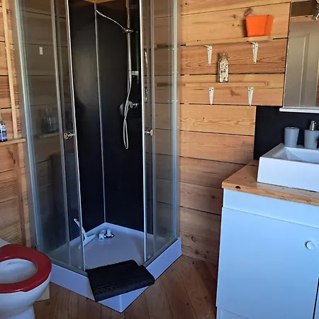 Yourte Moderne Equipée Hiver,été Casa vacanze